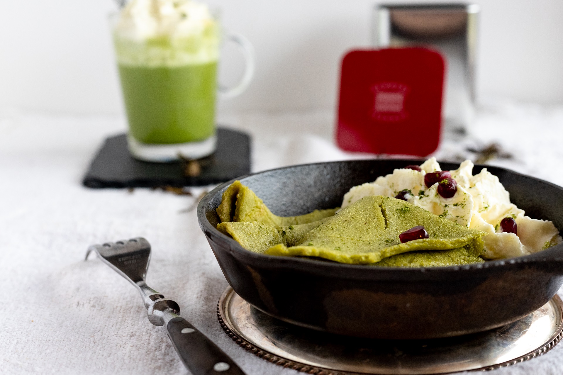 Low Carb Matcha Palatschinke